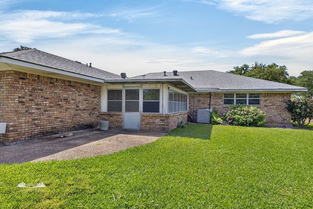 2313 WESLEY Circle, Bossier City, LA 71111