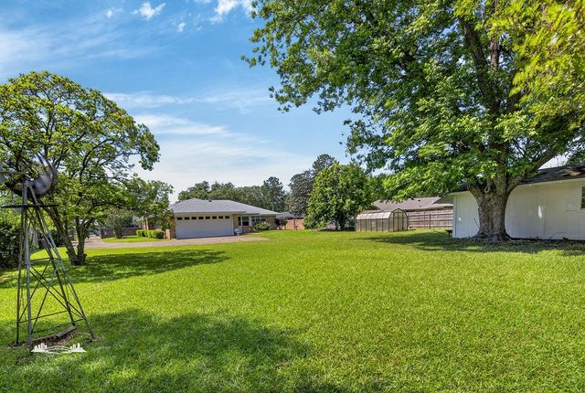 2313 WESLEY Circle, Bossier City, LA 71111