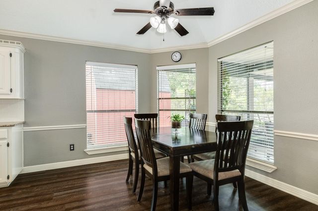 100 Van Winkle Street, Lake Jackson, TX 77566