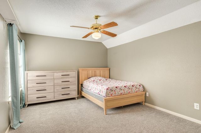 100 Van Winkle Street, Lake Jackson, TX 77566