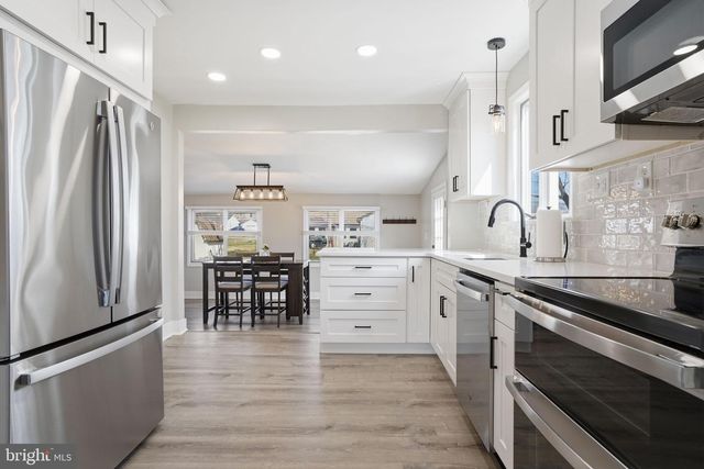 44 HEIGHTS LN, Feasterville Trevose, PA 19053