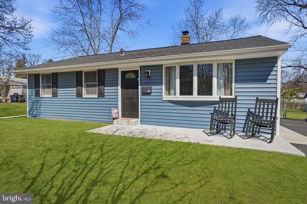 44 HEIGHTS LN, Feasterville Trevose, PA 19053