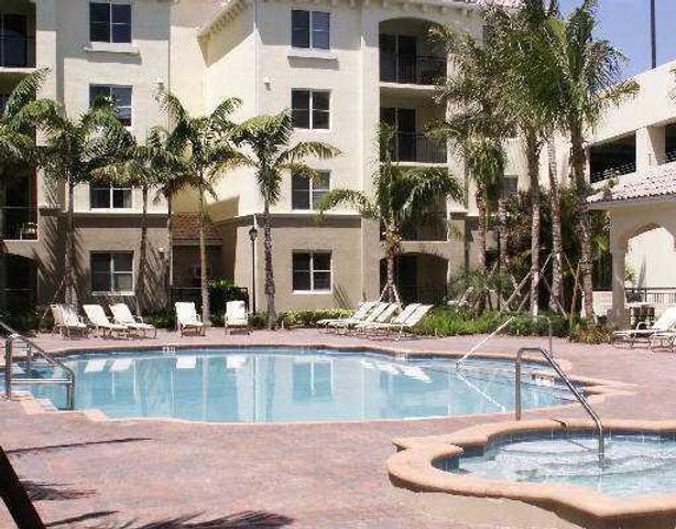 1218 RENAISSANCE Way 218, Boynton Beach, FL 33426
