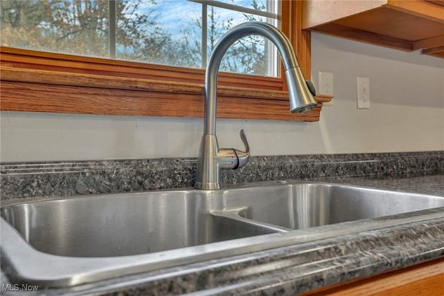 390 Spring Valley Drive, Zanesville, OH 43701