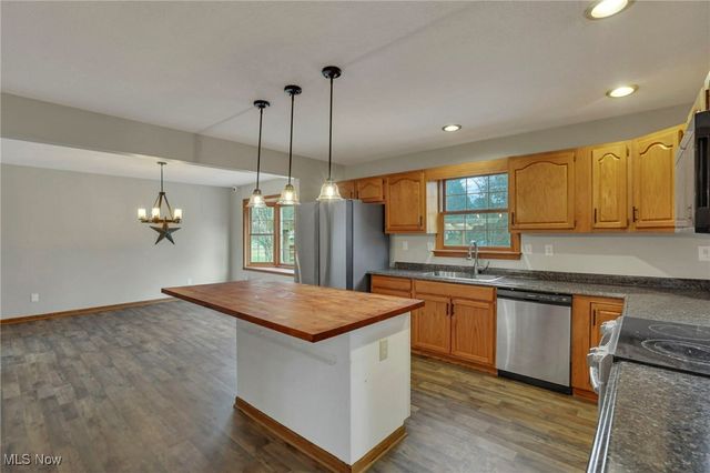 390 Spring Valley Drive, Zanesville, OH 43701