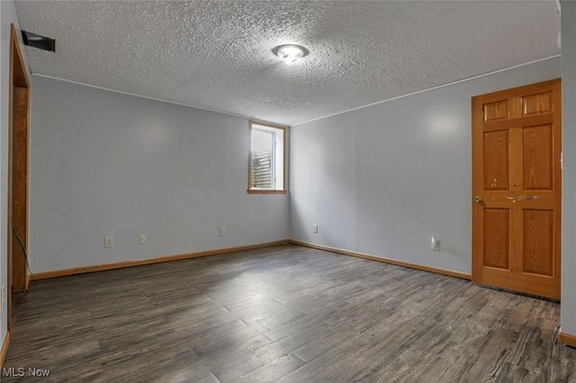 390 Spring Valley Drive, Zanesville, OH 43701