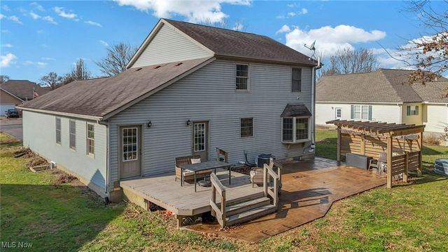 390 Spring Valley Drive, Zanesville, OH 43701