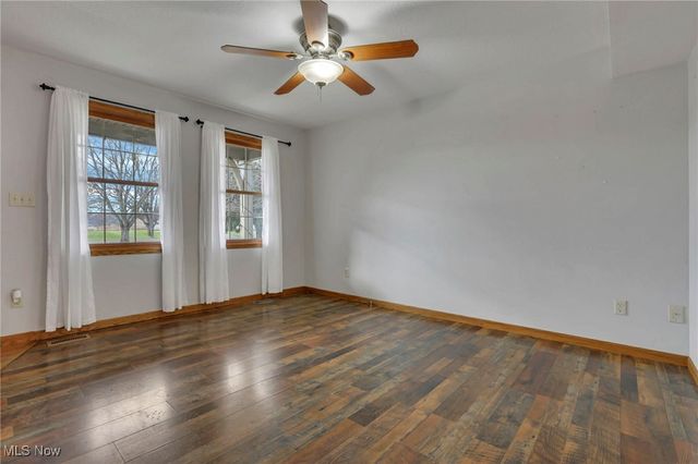 390 Spring Valley Drive, Zanesville, OH 43701