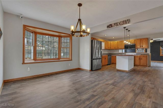 390 Spring Valley Drive, Zanesville, OH 43701