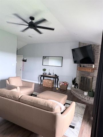 8518 Fairbrook Lane, La Porte, TX 77571