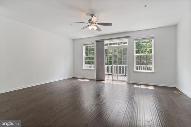 23048 MOUNTAIN LAUREL LN, California, MD 20619