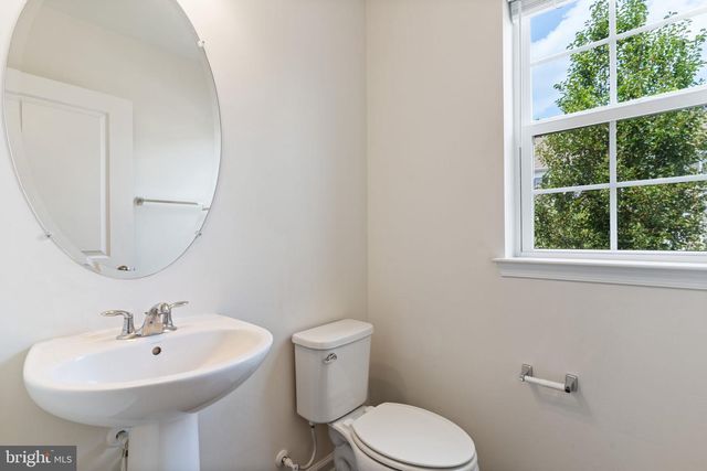 23048 MOUNTAIN LAUREL LN, California, MD 20619