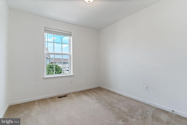23048 MOUNTAIN LAUREL LN, California, MD 20619