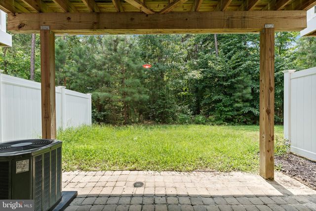 23048 MOUNTAIN LAUREL LN, California, MD 20619