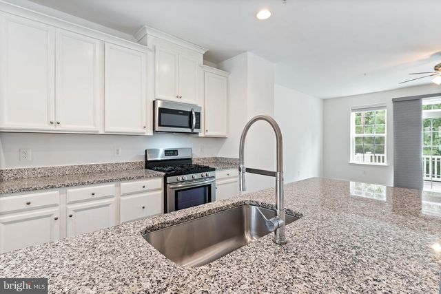 23048 MOUNTAIN LAUREL LN, California, MD 20619