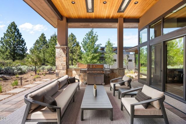 61317 Bonneville Loop, Bend, OR 97702