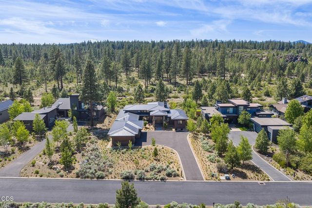 61317 Bonneville Loop, Bend, OR 97702