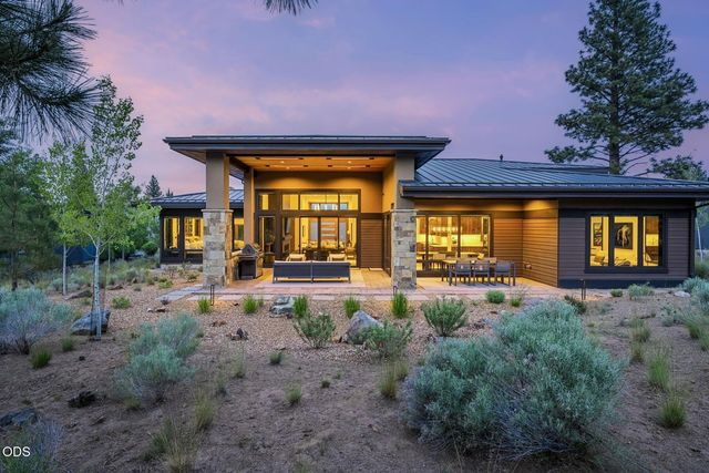 61317 Bonneville Loop, Bend, OR 97702