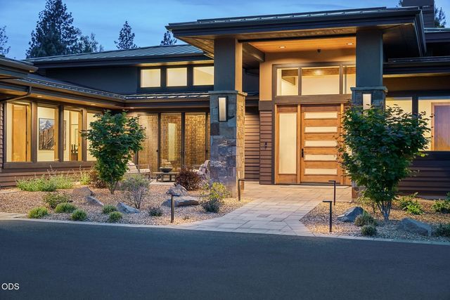 61317 Bonneville Loop, Bend, OR 97702