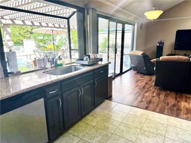 25453 Via Novia, Valencia, CA 91355