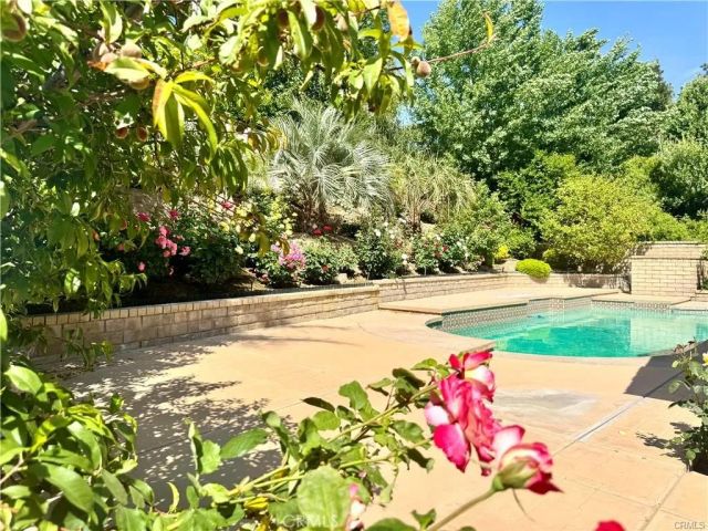 25453 Via Novia, Valencia, CA 91355
