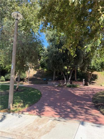 25453 Via Novia, Valencia, CA 91355