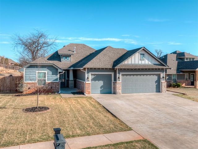 2809 Cedar Creek Drive, Moore, OK 73160