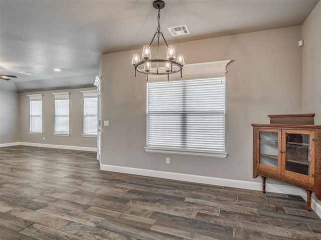 2809 Cedar Creek Drive, Moore, OK 73160