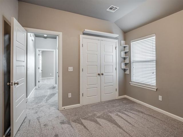 2809 Cedar Creek Drive, Moore, OK 73160