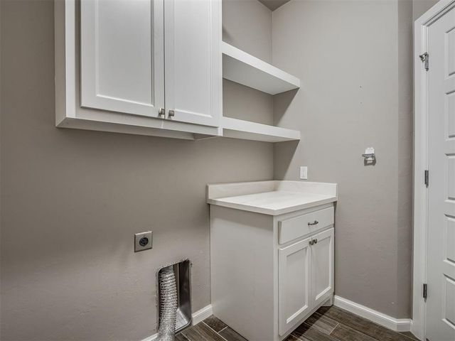 2809 Cedar Creek Drive, Moore, OK 73160