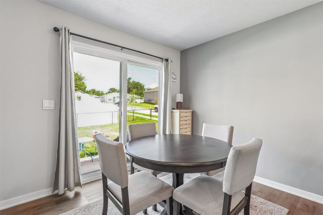 2705 E 50th Court, Des Moines, IA 50317