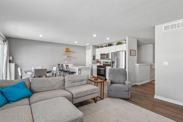 2705 E 50th Court, Des Moines, IA 50317