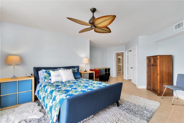 5320 W Harbor Village Drive 401, Vero Beach, FL 32967