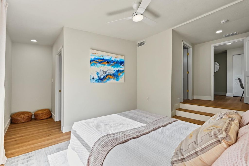 Image 18 of property listing at 8713 N EDISON AVENUE, Tampa, FL 33604