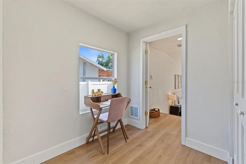 Image 26 of property listing at 8713 N EDISON AVENUE, Tampa, FL 33604