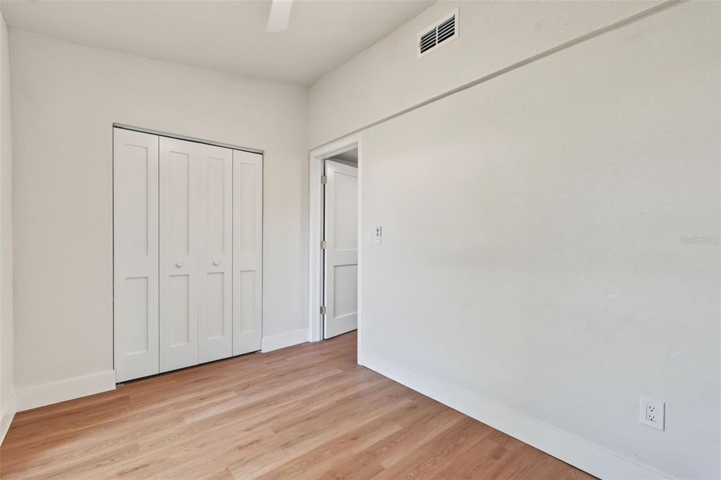 Image 32 of property listing at 8713 N EDISON AVENUE, Tampa, FL 33604
