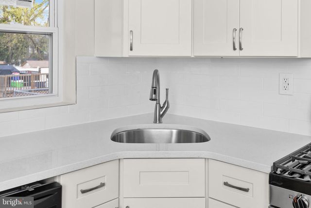 306 BERWYN, Ewing, NJ 08618