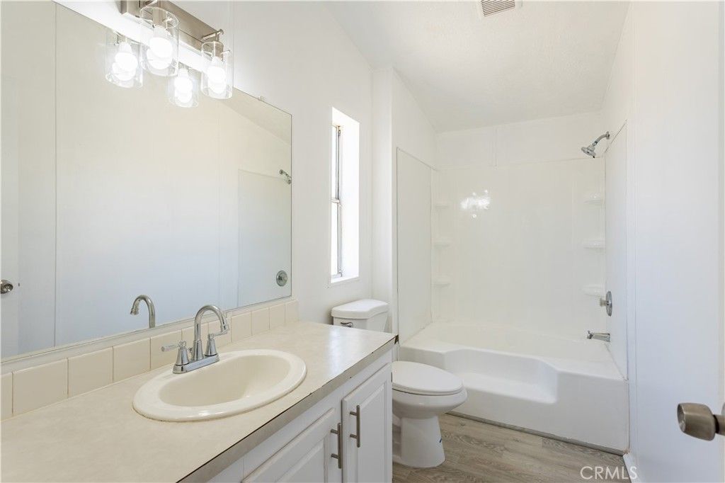 Image 14 of property listing at 4362 Cottonwood Lane, Weldon, CA 93283