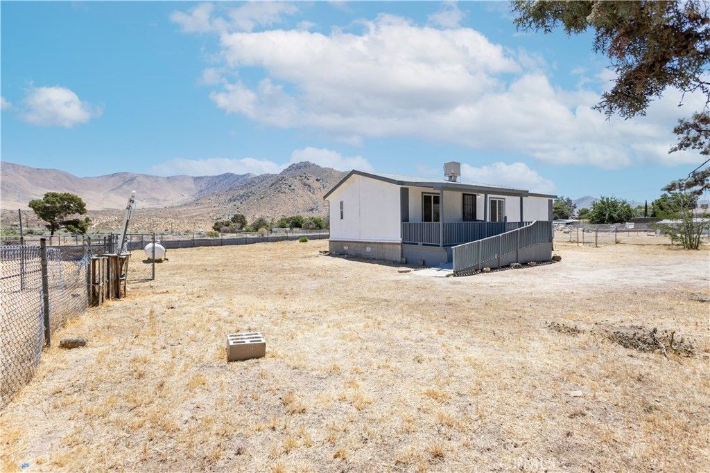 Image 24 of property listing at 4362 Cottonwood Lane, Weldon, CA 93283