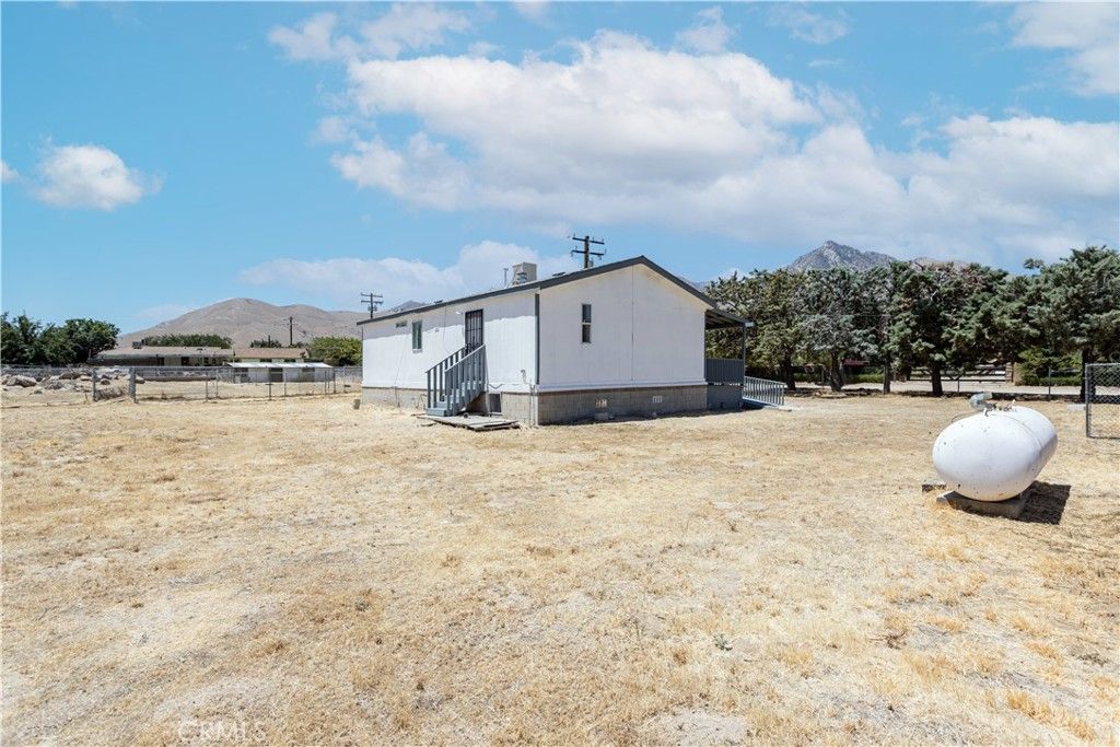 Image 25 of property listing at 4362 Cottonwood Lane, Weldon, CA 93283