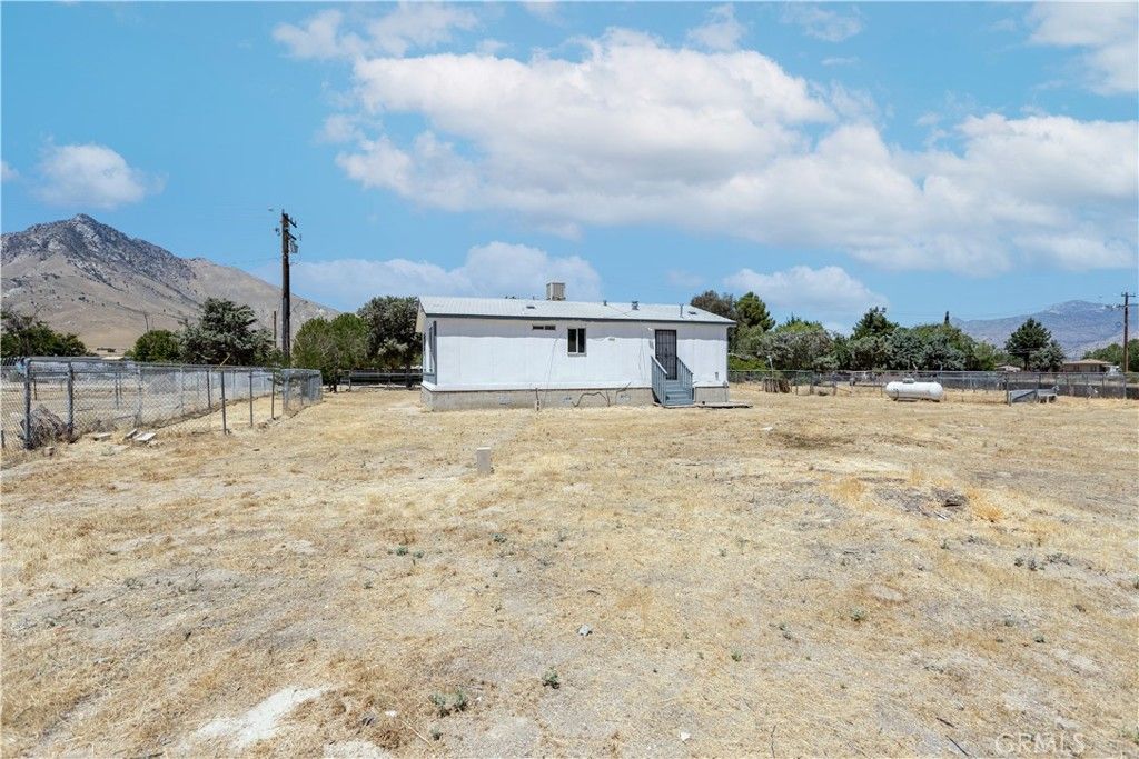 Image 28 of property listing at 4362 Cottonwood Lane, Weldon, CA 93283