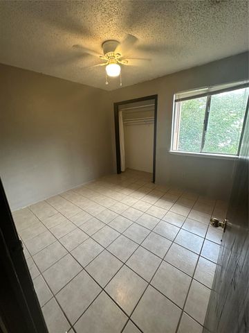 4910 Pepper LN D, Austin, TX 78744