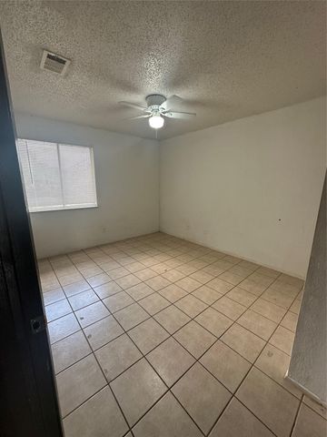 4910 Pepper LN D, Austin, TX 78744