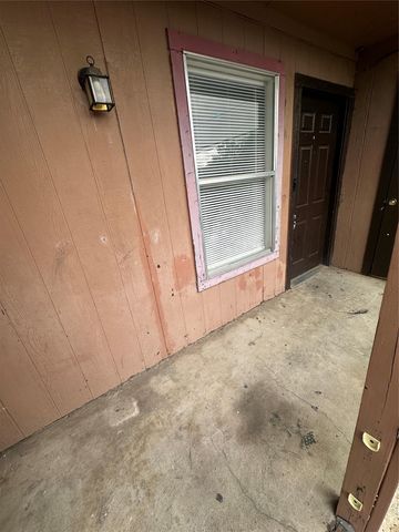 4910 Pepper LN D, Austin, TX 78744