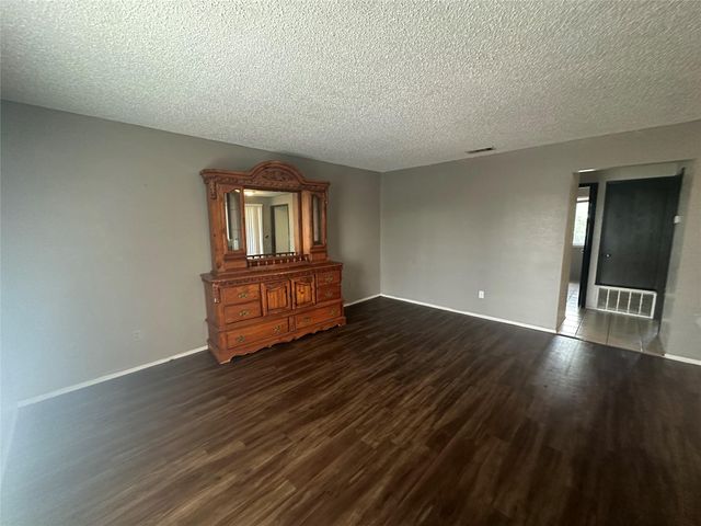 4910 Pepper LN D, Austin, TX 78744