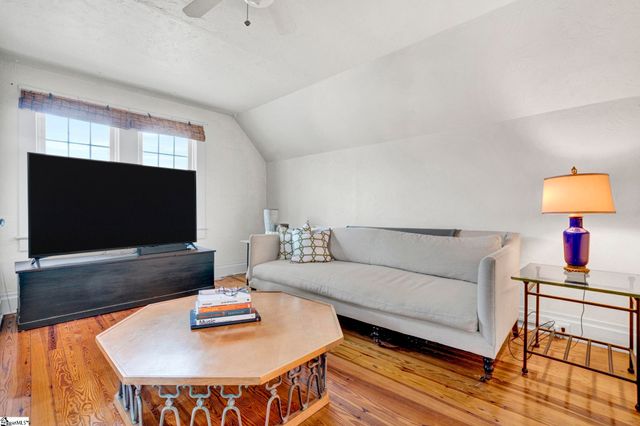 112 Paris Mountain Avenue, Greenville, SC 29609