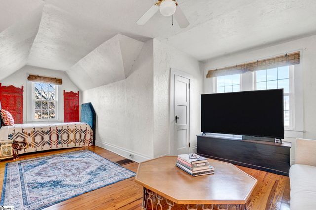 112 Paris Mountain Avenue, Greenville, SC 29609