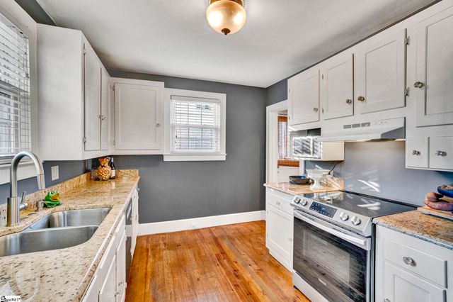 112 Paris Mountain Avenue, Greenville, SC 29609