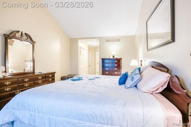 36567 Martel Court, Farmington Hills, MI 48335