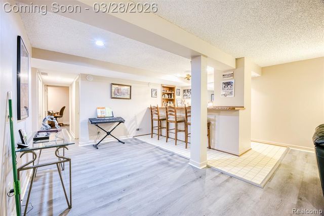 36567 Martel Court, Farmington Hills, MI 48335